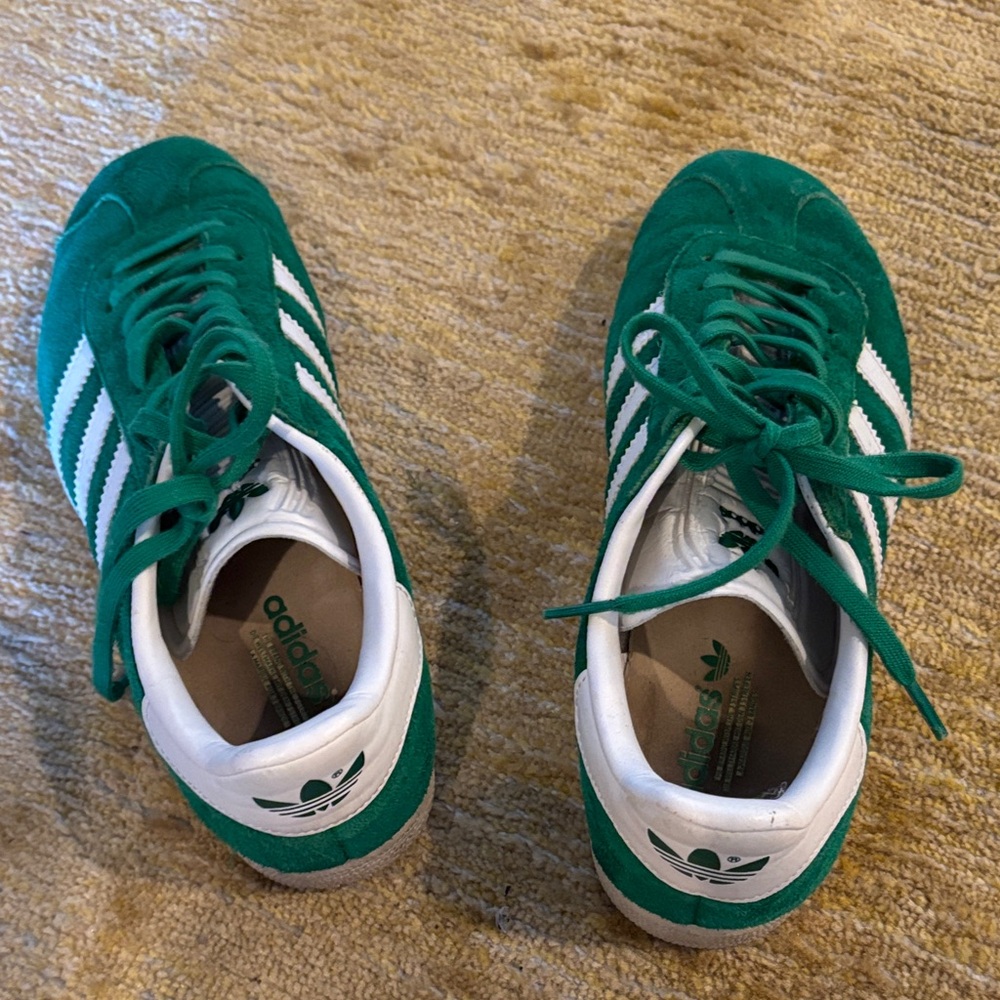 Adidas Classic Green and White Trainers Gazelle